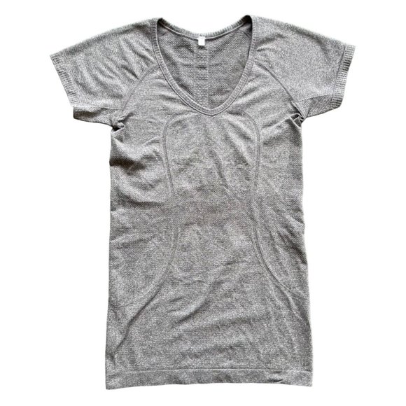 Lululemon Womens 4 Gray Swiftly Tech Short Sleeve Shirt Dri Fit Vneck Athleisure - Picture 1 of 8